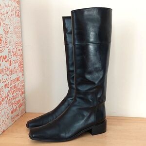 Stuart Weitzman Square Toe Black Leather Boots